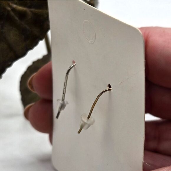 "5/$25" Small Leather Flower Bracelet & Mismatched Coin Disc Dangle Earrings - Picture 14 of 14